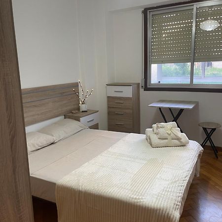 Disfruta De Exclusiva Habitacion Privada, A 5 Minutos De La Playa Vigo Esterno foto