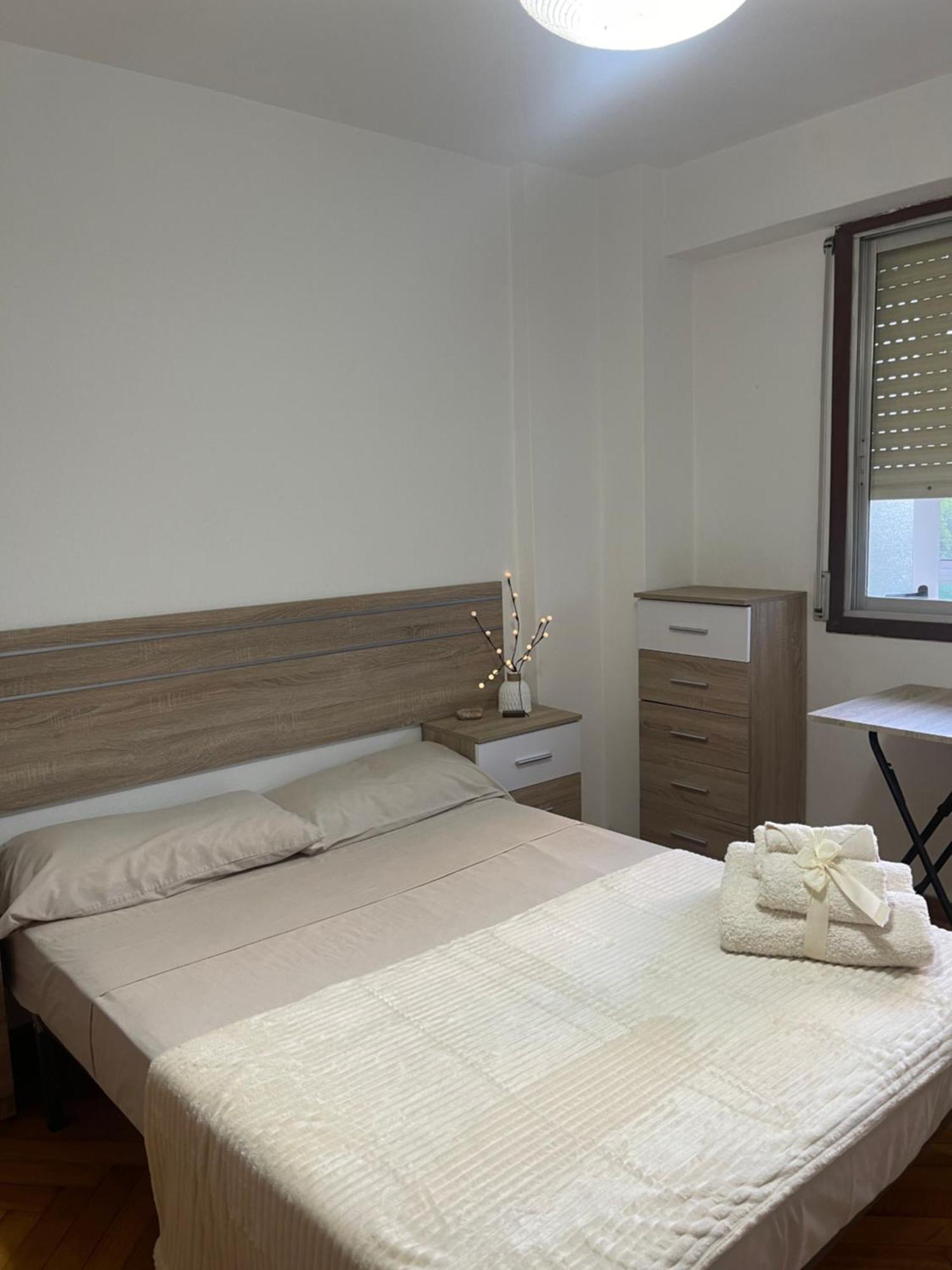 Disfruta De Exclusiva Habitacion Privada, A 5 Minutos De La Playa Vigo Esterno foto